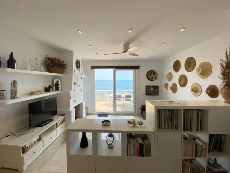 Appartement en front de mer à Begur avec piscine, accès crique, terrasse et parking - Photo 9