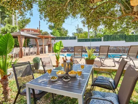 Villa à Sitges : 5 chambres, piscine privée, climatisation, jusqu'à 16 pers. - Photo 3