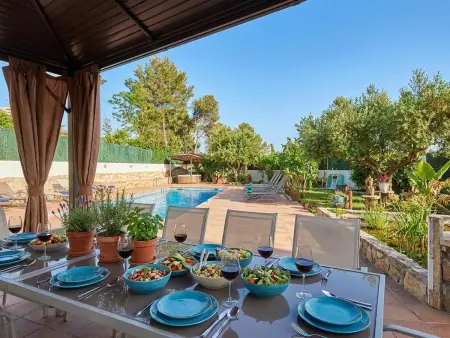 Villa à Sitges : 5 chambres, piscine privée, climatisation, jusqu'à 16 pers. - Photo 4