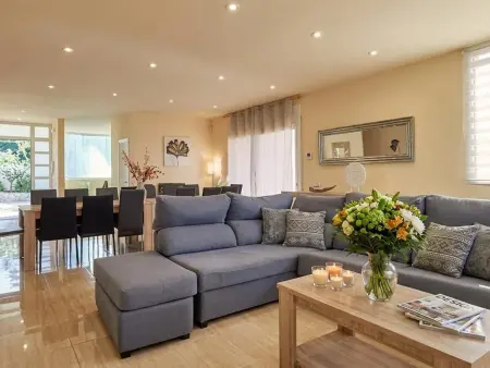 Villa à Sitges : 5 chambres, piscine privée, climatisation, jusqu'à 16 pers. - Photo 9