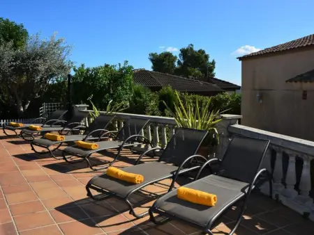 Villa XXL à 10 min de Sitges, piscine privée et WiFi, pour 16 personnes - Photo 1