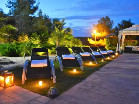 Villa confortable avec piscine privée, clim, Wi-Fi, parking, près de Sitges - Photo 2