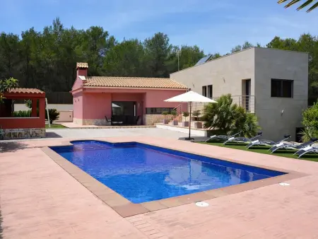 Villa confortable avec piscine privée, clim, Wi-Fi, parking, près de Sitges - Photo 6
