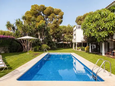 Villa bord de mer à Sitges avec piscine privée et jardin, proche centre et plage - Photo 8