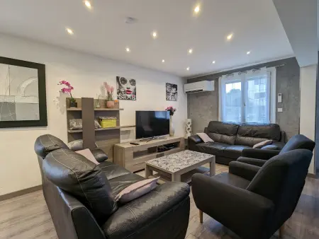 Chalet spacieux avec sauna, spa et baby-foot, proche stations de ski - Photo 11