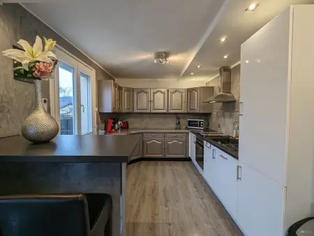 Chalet spacieux avec sauna, spa et baby-foot, proche stations de ski - Photo 12