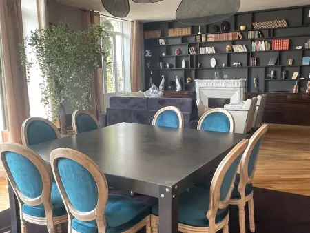Appartement bourgeois et moderne au cœur d'Épinal, idéal pour découvrir la ville - Photo 2