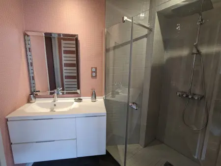 Appartement bourgeois et moderne au cœur d'Épinal, idéal pour découvrir la ville - Photo 13