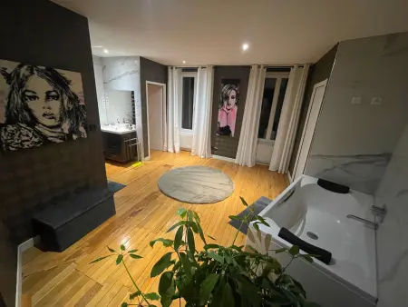 Appartement bourgeois et moderne au cœur d'Épinal, idéal pour découvrir la ville - Photo 26