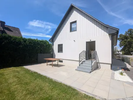 Gîte spacieux, confort moderne, jardin paisible - Photo 4