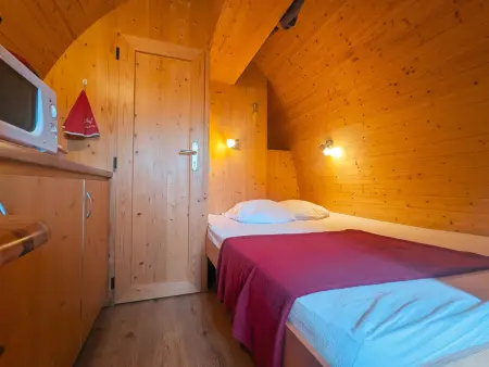 Cabane forestière en Berry près d'une base nautique - Photo 11
