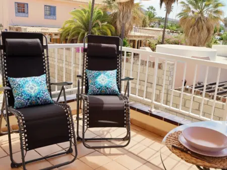 Penthouse moderne et chaleureux avec terrasse et piscine - Photo 18