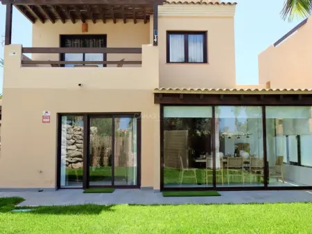 Maison de Luxe avec Piscine Privée, Jacuzzi et Golf - Photo 3