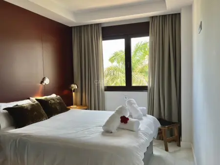 Maison de Luxe avec Piscine Privée, Jacuzzi et Golf - Photo 16