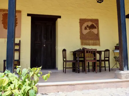 Gîte près du barrage avec piscine privée, animaux admis, climatisation - Photo 8