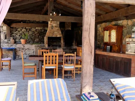 Gîte près du barrage avec piscine privée, animaux admis, climatisation - Photo 10