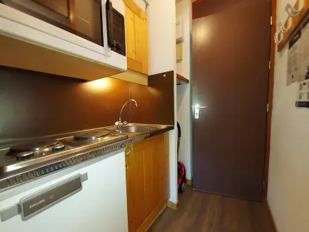 Studio skis aux pieds, animaux admis, balcon sud - Photo 6