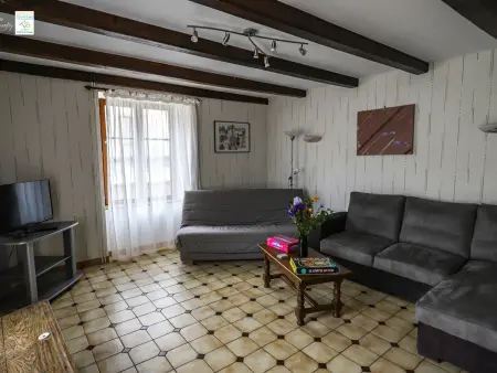 Maison familiale avec cheminée, jardin et WiFi à Esley, Vosges - Photo 3