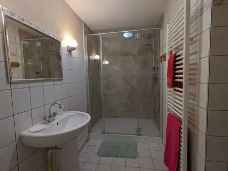Maison familiale avec cheminée, jardin et WiFi à Esley, Vosges - Photo 13