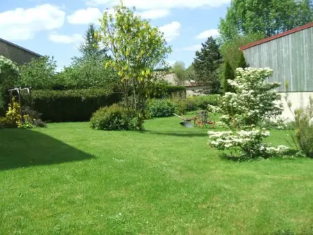 Maison familiale avec cheminée, jardin et WiFi à Esley, Vosges - Photo 18