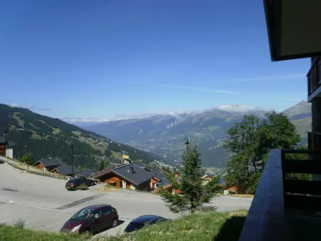 Appartement lumineux avec balcon, 2 chambres, proche des pistes - Photo 8