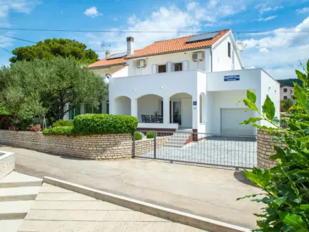 Maison à Vodice Tribunj, Tramontana - L51745