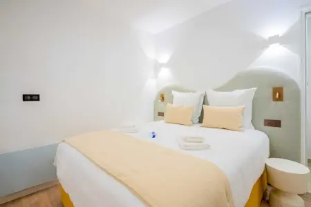 AM-14-FENIERS-1, Studio au coeur de St Tropez - Photo 8