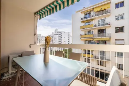 RC-9-HONORAT, Escapade ensoleillée avec balcon et clim à Antibes - Photo 1