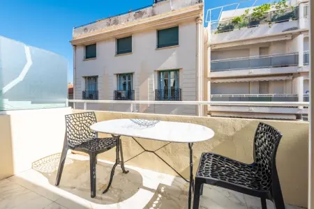 MC-10-MACE, Grand studio avec terrasse et vue mer - Photo 10