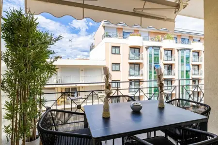 AC-3-MAUBOURG, Harmonie avec terrasse privée - proche Croisette - Photo 3