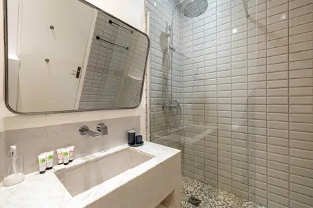 RD-3-NOVEMBRE, Calme et luxueux appartement T3 - cœur de Cannes - Photo 5