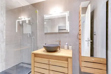 MG-13-BRIAND, Appartement duplex avec vue mer et terrasse sur le toit - Photo 5