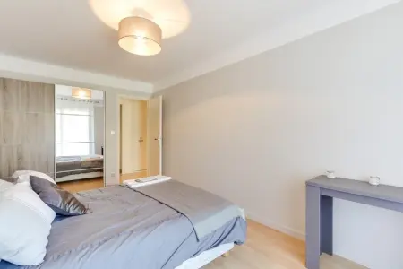 MG-13-BRIAND, Appartement duplex avec vue mer et terrasse sur le toit - Photo 9
