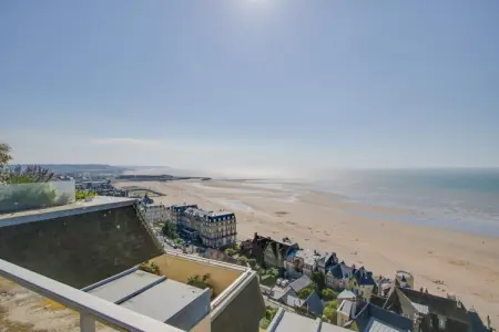 MG-13-BRIAND, Appartement duplex avec vue mer et terrasse sur le toit - Photo 10