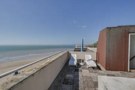 MG-13-BRIAND, Appartement duplex avec vue mer et terrasse sur le toit - Photo 12