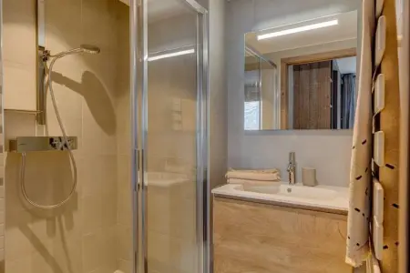 GZ-3527-ROTHSCHILD, Logement 3 chambres avec jardin, gym et spa commun - Photo 12