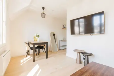 JT-36-BLONDEL-5, Appartement élégant - 2CH/6P - Sentier - Photo 1