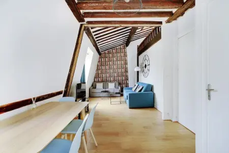 RH-3-ARQUEBUSIERS, Parisian charm in the heart of the Marais ! - Photo 3