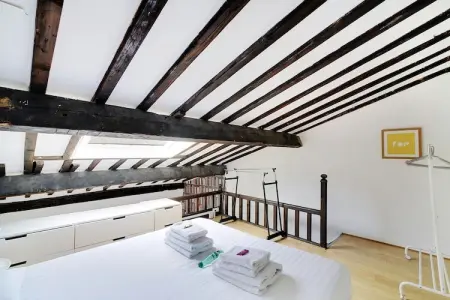 RH-3-ARQUEBUSIERS, Parisian charm in the heart of the Marais ! - Photo 7