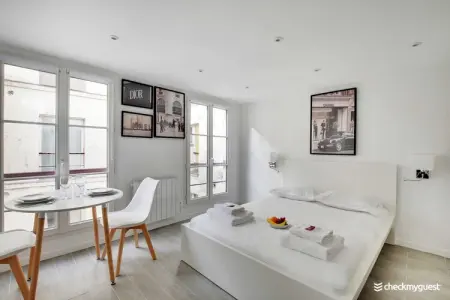 RN-18-ECOUFFES, Appartement intimiste - 2P - Le Marais - Photo 1