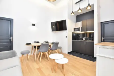 ML-32-FRIEDLAND-II, Appartement confortable - 2BR/7P - Arc de Triomphe - Photo 1