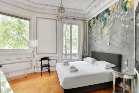 RJ-5-ALMA-2, Magnifique Appt - 2BD/4P - Georges V / Champs-Élysées - Photo 3