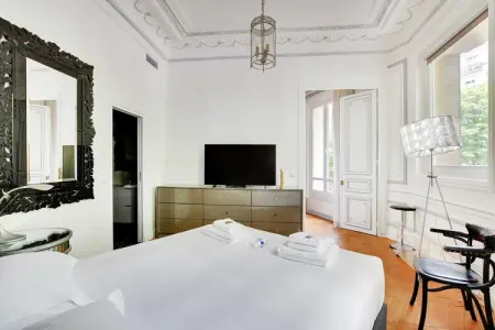RJ-5-ALMA-2, Magnifique Appt - 2BD/4P - Georges V / Champs-Élysées - Photo 8