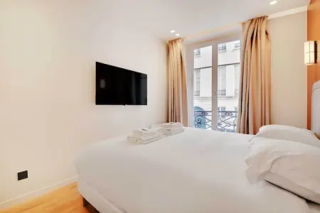 FDLZ-15-GRANGEBATELIERE-2, Magnifique appartement - 2BR/6P - Proche Grand Rex - Photo 18