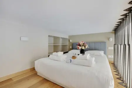 SR-3-CASTELNAU, Élégant appartement - 2BR/5P - Grenelle - Photo 9