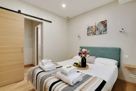 SR-3-CASTELNAU, Élégant appartement - 2BR/5P - Grenelle - Photo 12