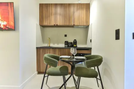 RE-43-COMMERCE-2, Bel appartement 1 chambre - Photo 5