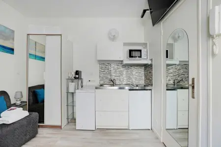 SA-10-LECOURBE, Confortable studio - 2P -  Grenelle - Photo 3