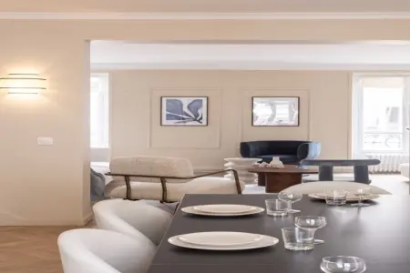 SL-93-COMMERCE, Appartement chic - 5BR/10P - Grenelle/Tour Eiffel - Photo 12