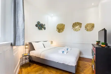 NA-16-BOUDON, Appartement accueillant -1BR/6P - Auteuil / Passy - Photo 3